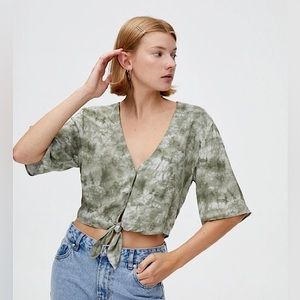 PULL&BEAR green viscose tie dye oversized cropped button down tie knot front top